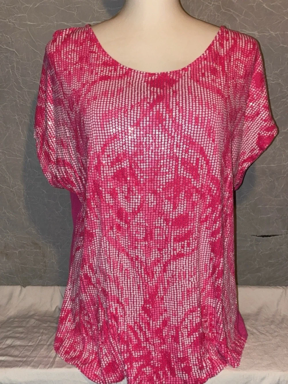 Crosby Hot Pink Abstract Pink White Sequin Party Scoop Neck Top XL - Picture 1 of 4